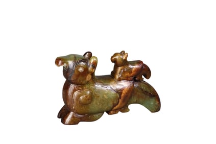 Hetian jade beast-shaped ornament for scholar's study