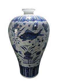 Blue and white porcelain large plum vase with freshwater fish and seaweed design