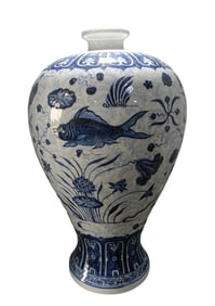Blue and white porcelain large plum vase with freshwater fish and seaweed design