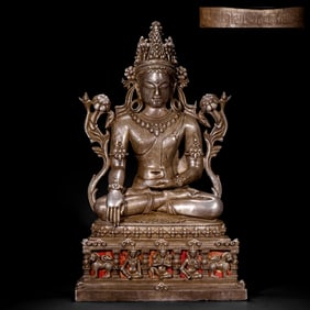 Silver-gilt bronze Vairocana Buddha statue