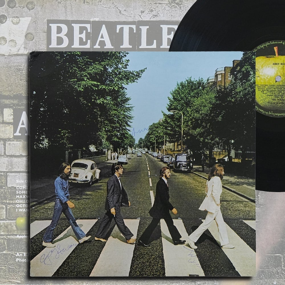 THE BEATLES FULLY SIGNED "ABBEY ROAD" UK FIRST PRESSING LP (1 of 5)