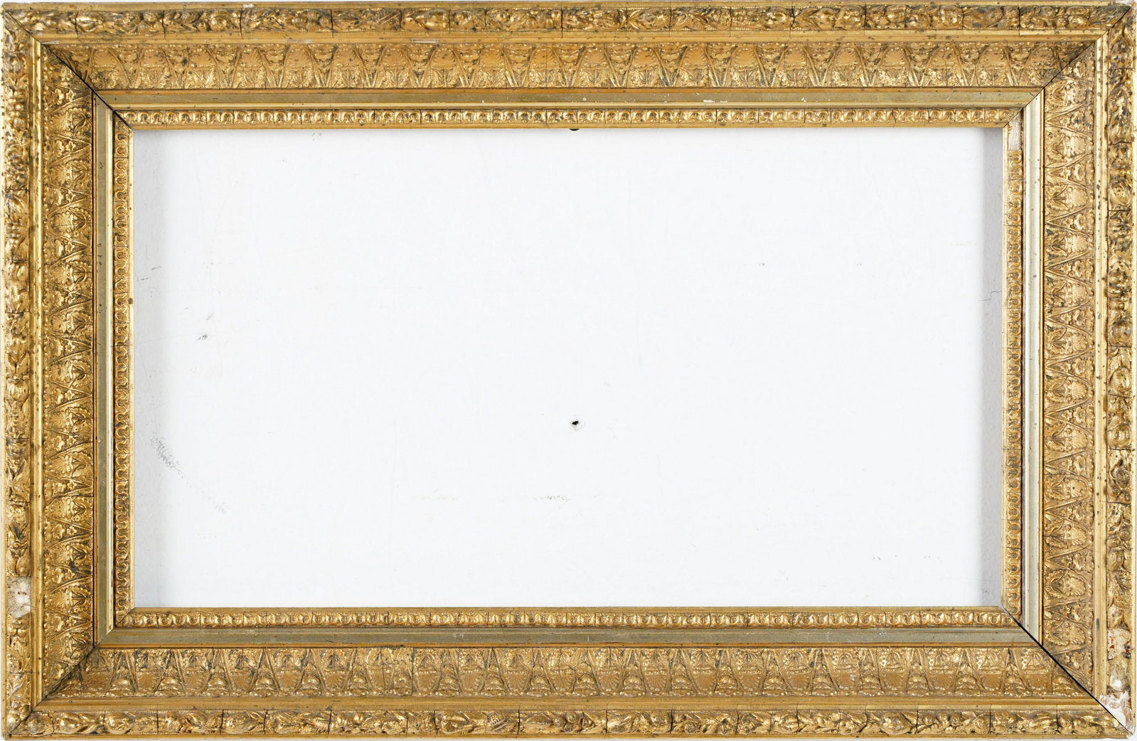 19th Century Hudson River School Gilded Frame: A nice gilded antique American painting frame. Standard size!Sight size - 8 1/2 x 15 1/2 inches. Painting size 9 x 16 inches. Overall 13 x 20 inches