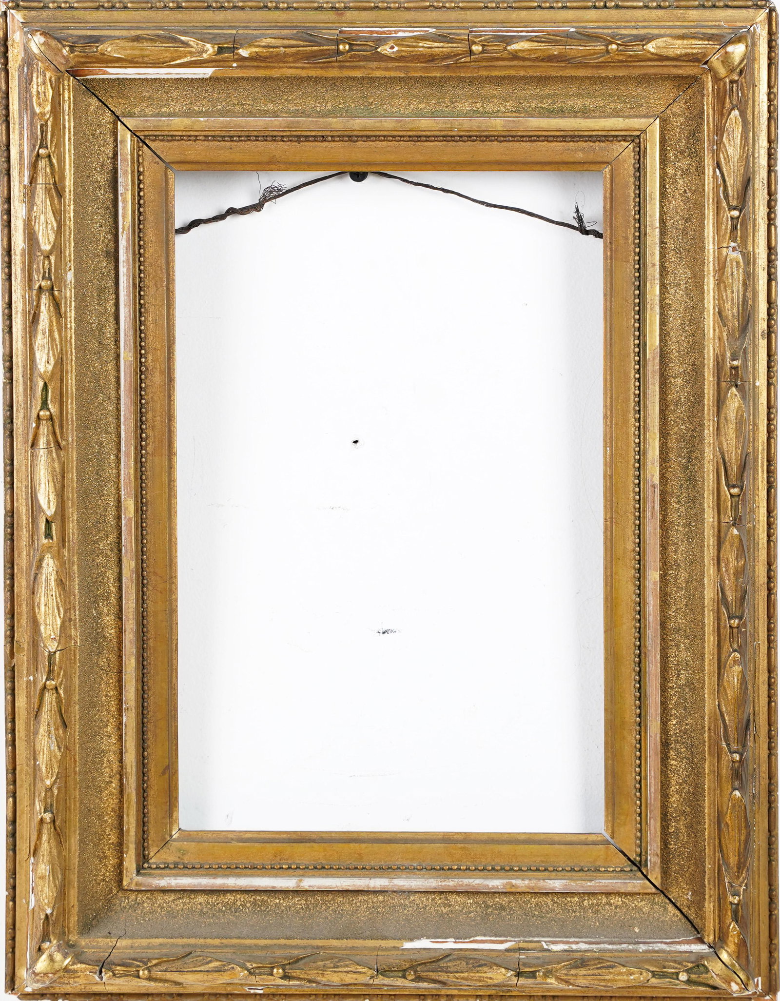 Antique Hudson River School Gilded Cove Frame: Beautiful 19th century gilded sand cove frame. Sight size 13 x 8 1/4 inches. Painting size 14 9 1/4 inches. Overall 20 x 15 inches.