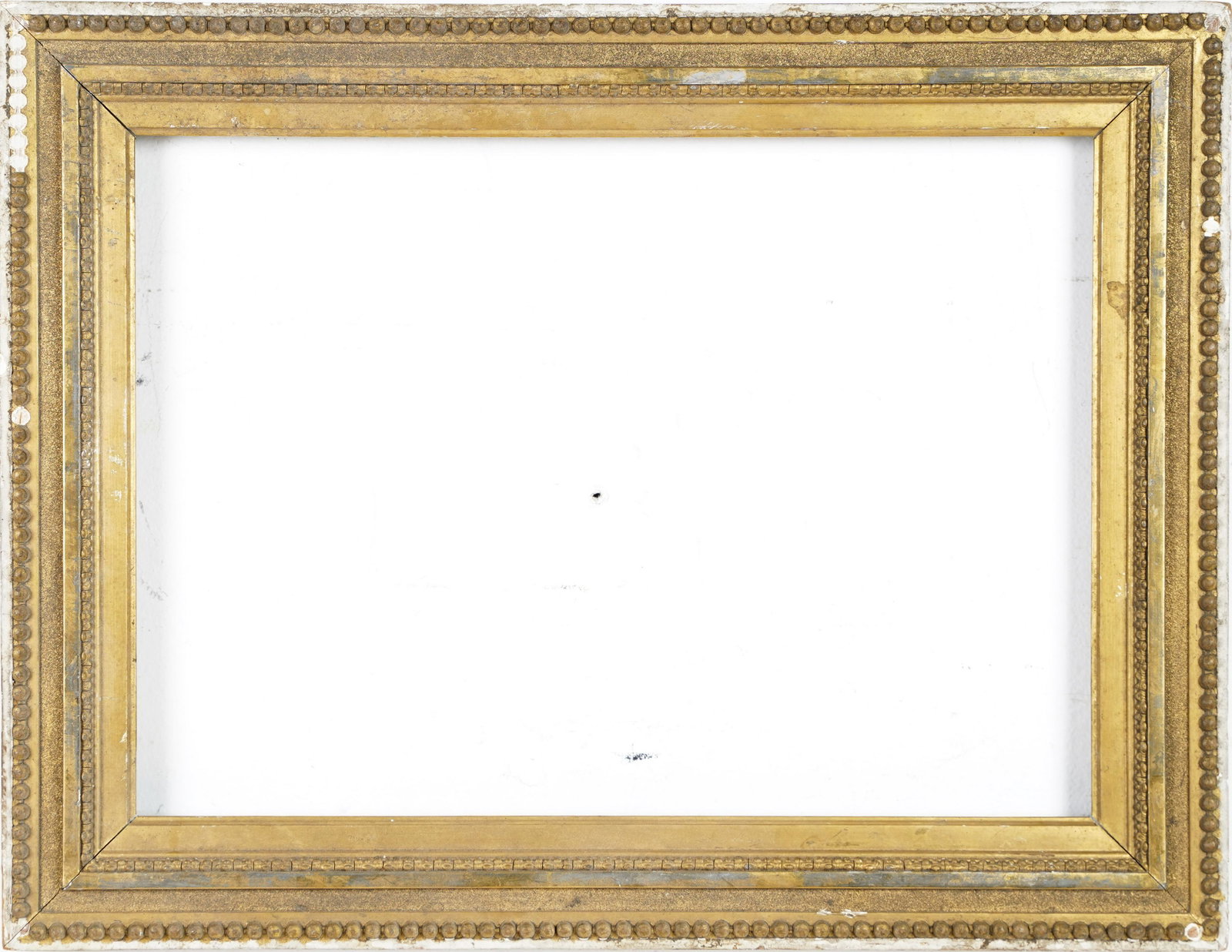 Antique American Gilded Standard Size Frame: 19th century American Hudson River School gold gilded frame. Sight size 13 1/2 x 9 1/2 inches. Painting size 14 1/4 x 10 1/4 inches. Overall 17 x 13 inches.