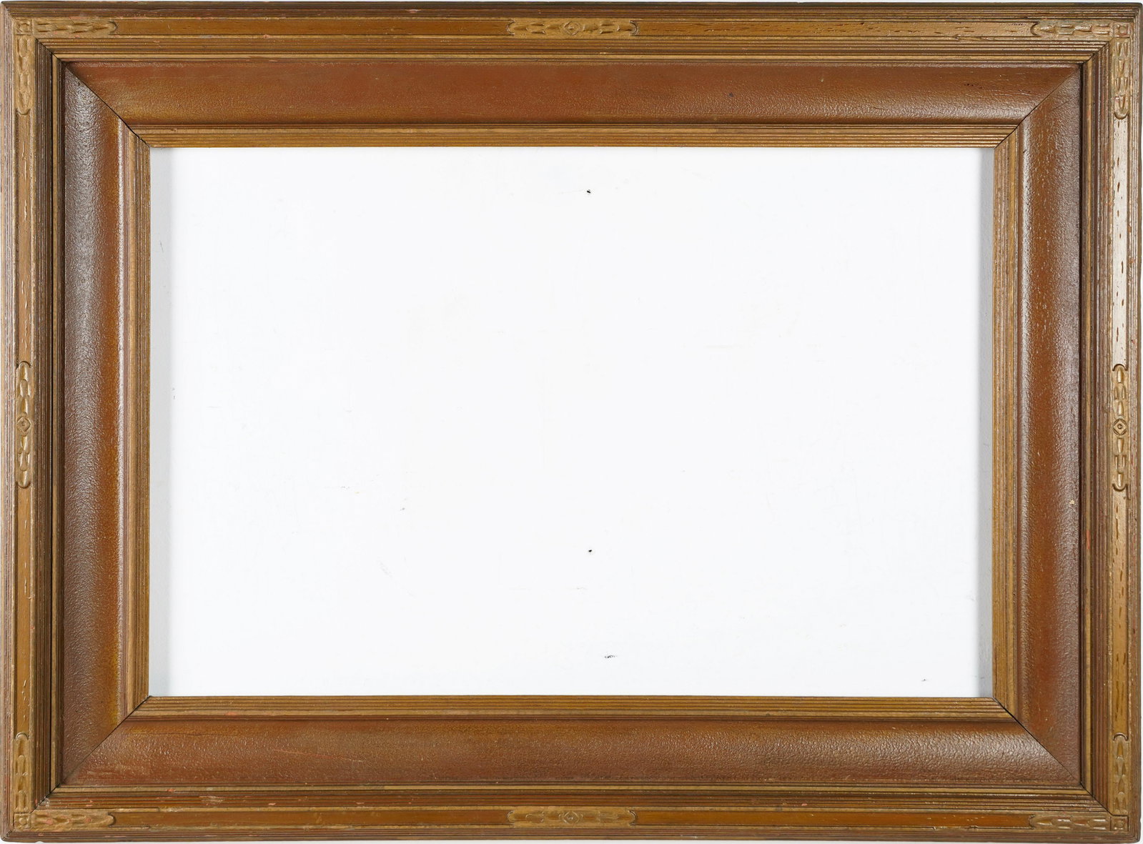 20 x 30 Standard Size Antique American Arts and Crafts Frame: Antique carved American Impressionist frame. Standard size! Sight size 19 1/4 x 29 1/4 inches. Painting size 20 x 30 inches. Overall 29 1/2 x 39 1/2 inches.