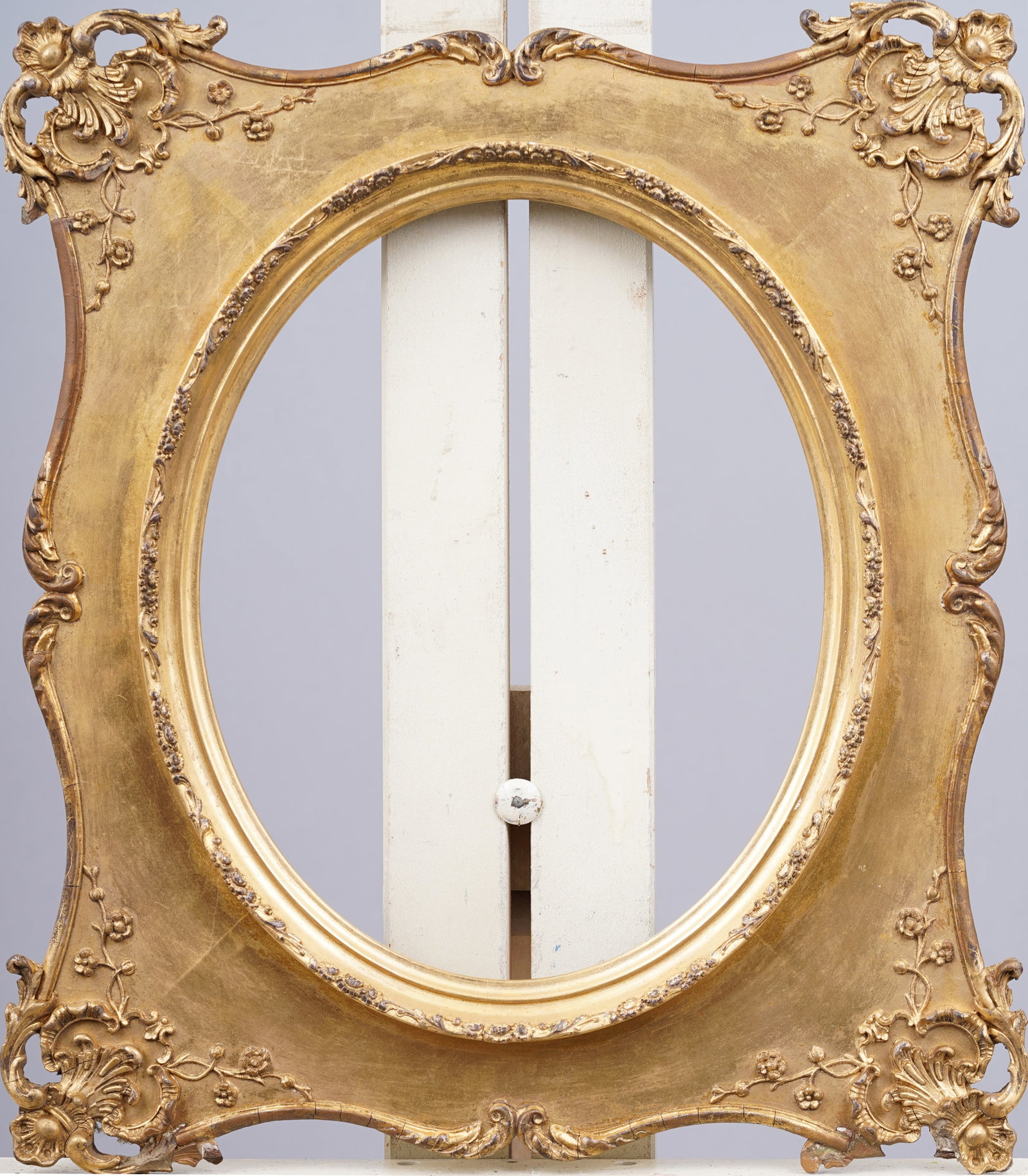 Fancy Giltwood Antique American Original Finsih Oil Painting Frame for 8 by10: Antique American oil painting frame. Please see all images for condition. Size is measured and written on the back of the painting. The first size is the overall size, the second size is the image siz