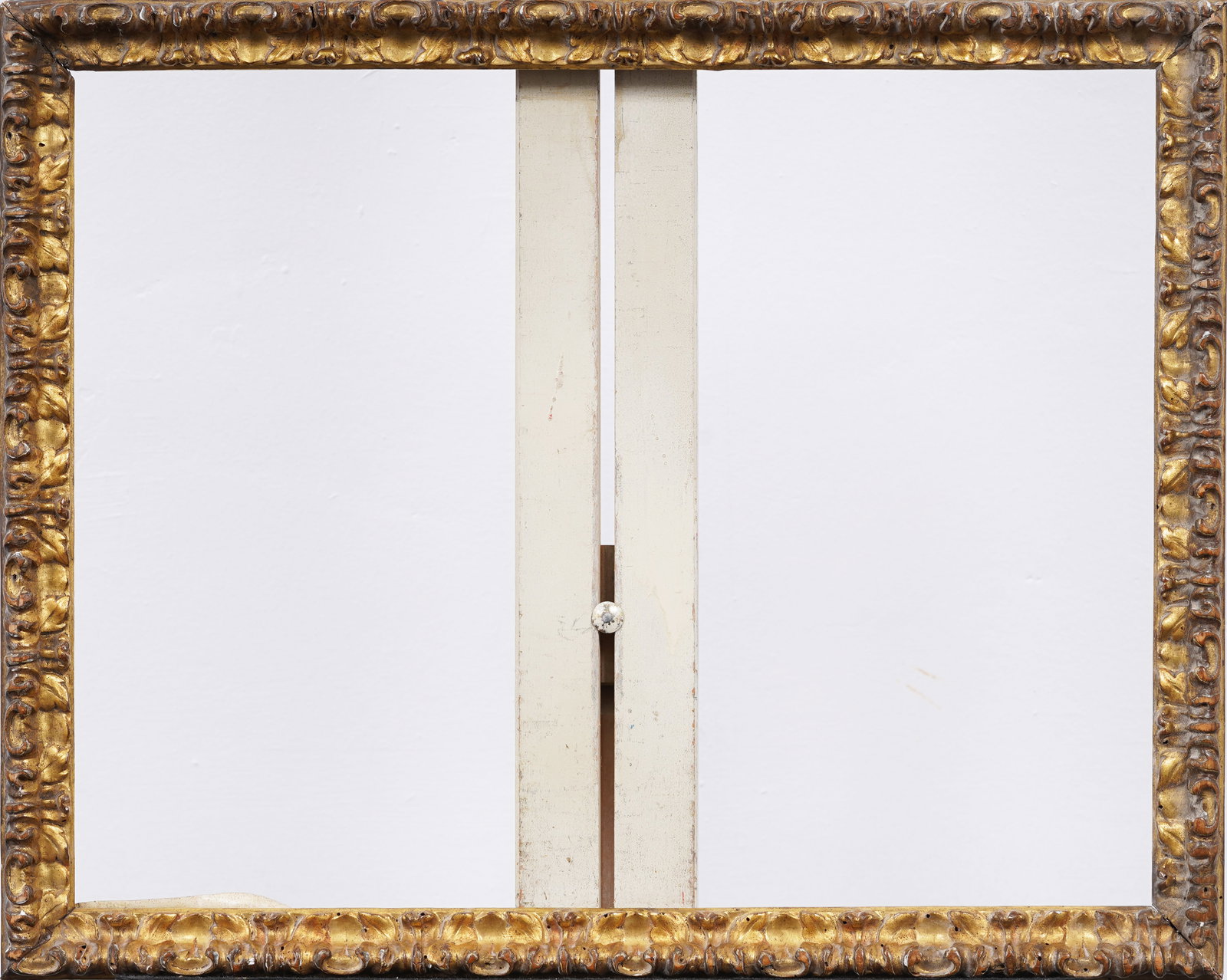 Antique Gold Giltwood Carved Wood Old Master Oil Painting Frame Standard 16x20 Sothebys Prov: Antique American oil painting frame. Please see all images for condition. Measuring 18 by 22 inches overall. The next size written on verso is the rabbet size (from the back) and then the sight size (