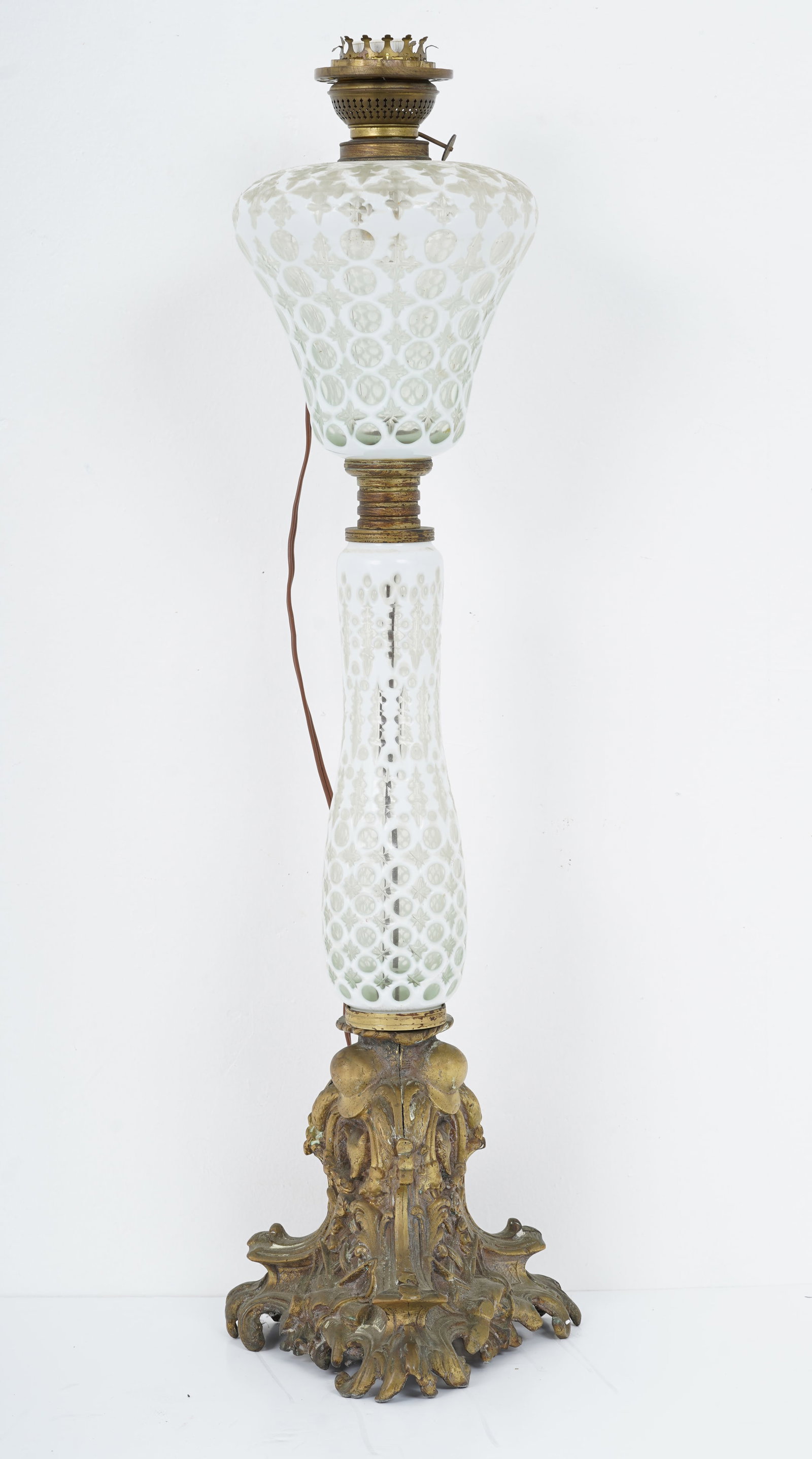 Vintage or Antique Art Glass Table Lamp: Vintage lamp. WE CAN NOT SHIP THIS ITEM. UPS STORE OR PICK UP. Measuring: 34 by 10 by 10 inches overall. Please see all images for condition. Size is measured and written on the back of the painting.