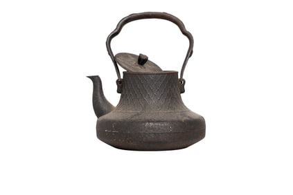 Cast Iron Kettle with Scaled Pattern