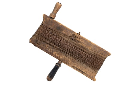 Primitive Wooden Wool or Flax Comb