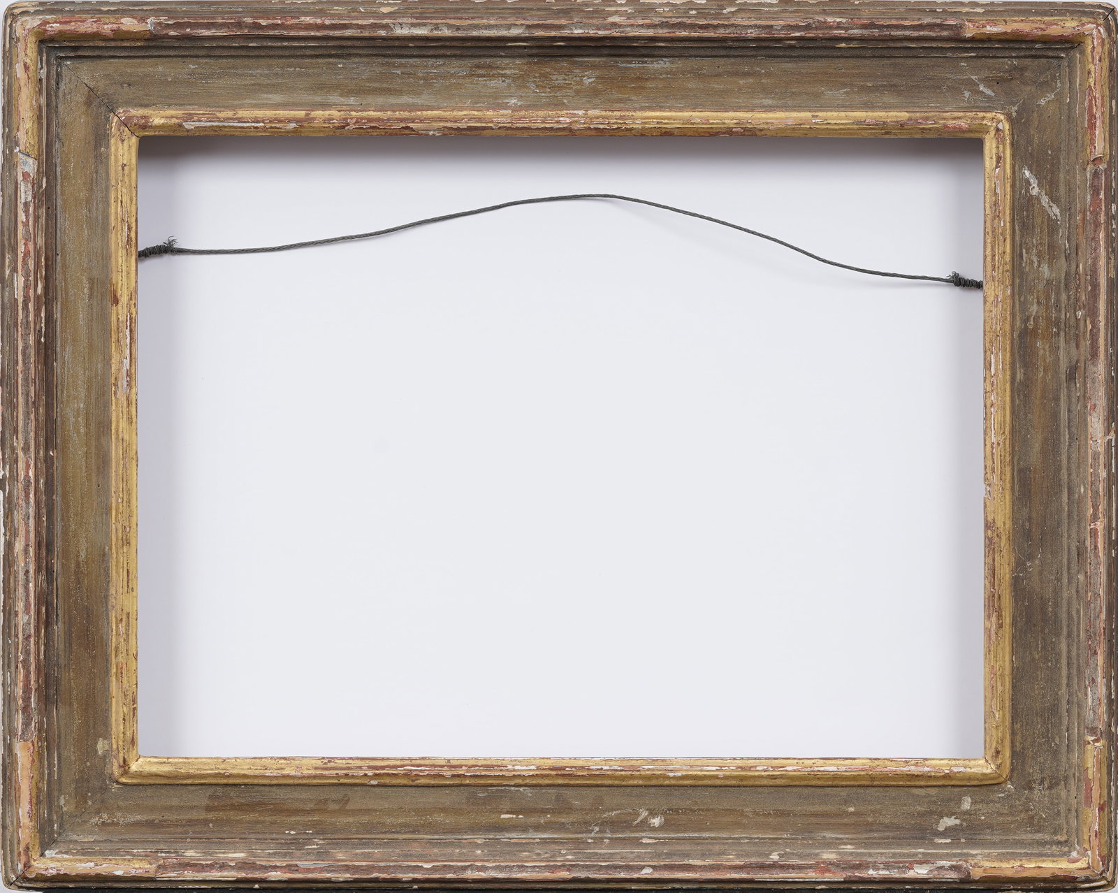 Vintage American Distressed Arts and Crafts Style Giltwood Painting Frame Fits 12" x 16" Artwork (1 of 5)