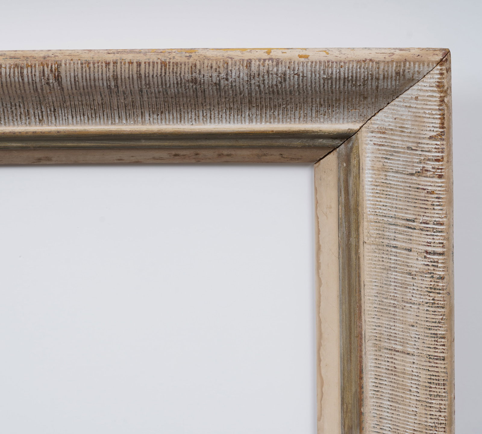 Rustic Modernist Molding Frame - 3