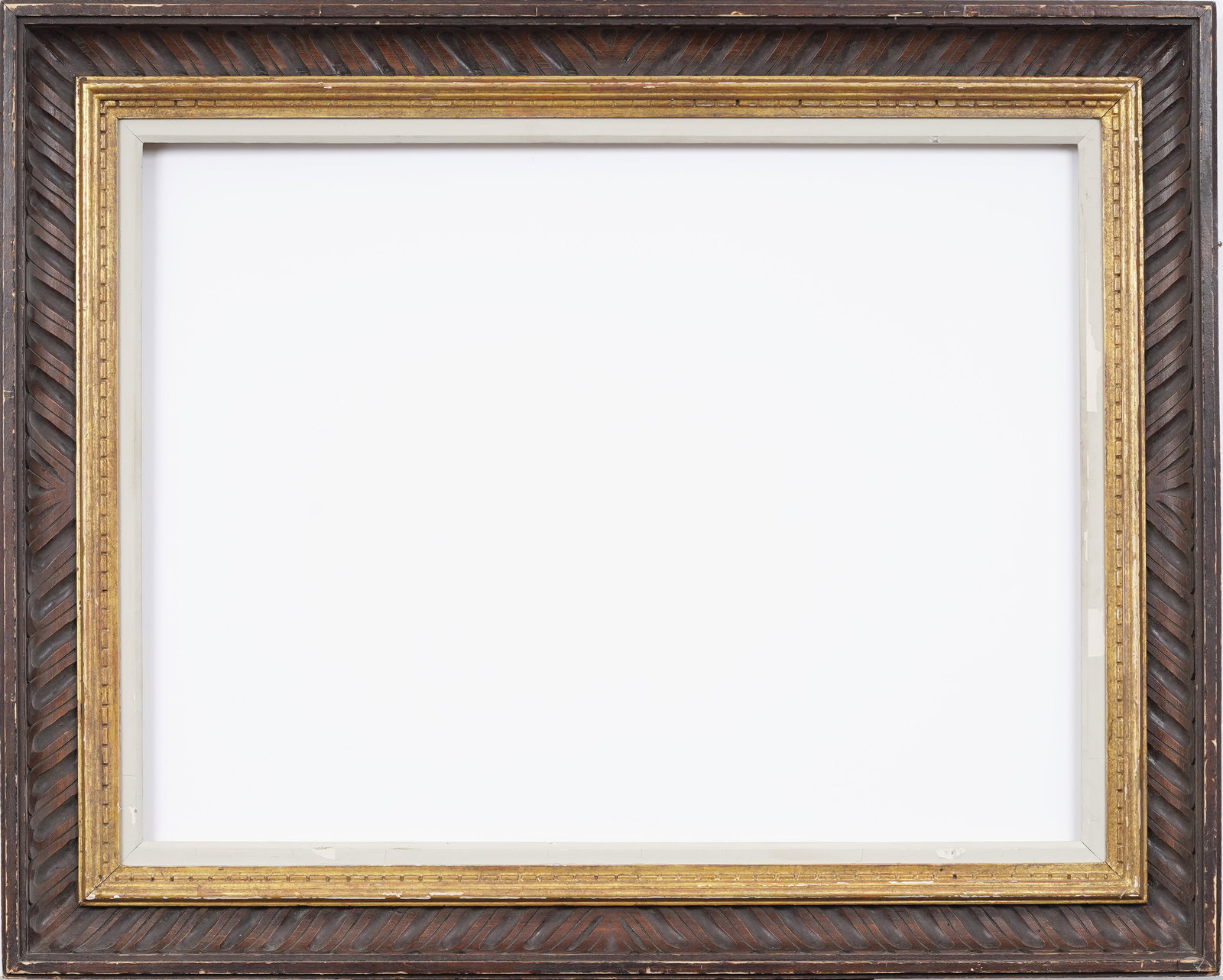 Antique Heydenryk Carved Hard Wood Oil Painting Frame: Antique carved oil painting frame. Measuring: 33 by 41 inches overall, 24 1/2 by 32 1/2 rabbet size, and 23 1/2 by 31 1/2 sight size. Please see all images for condition. Size is measured and