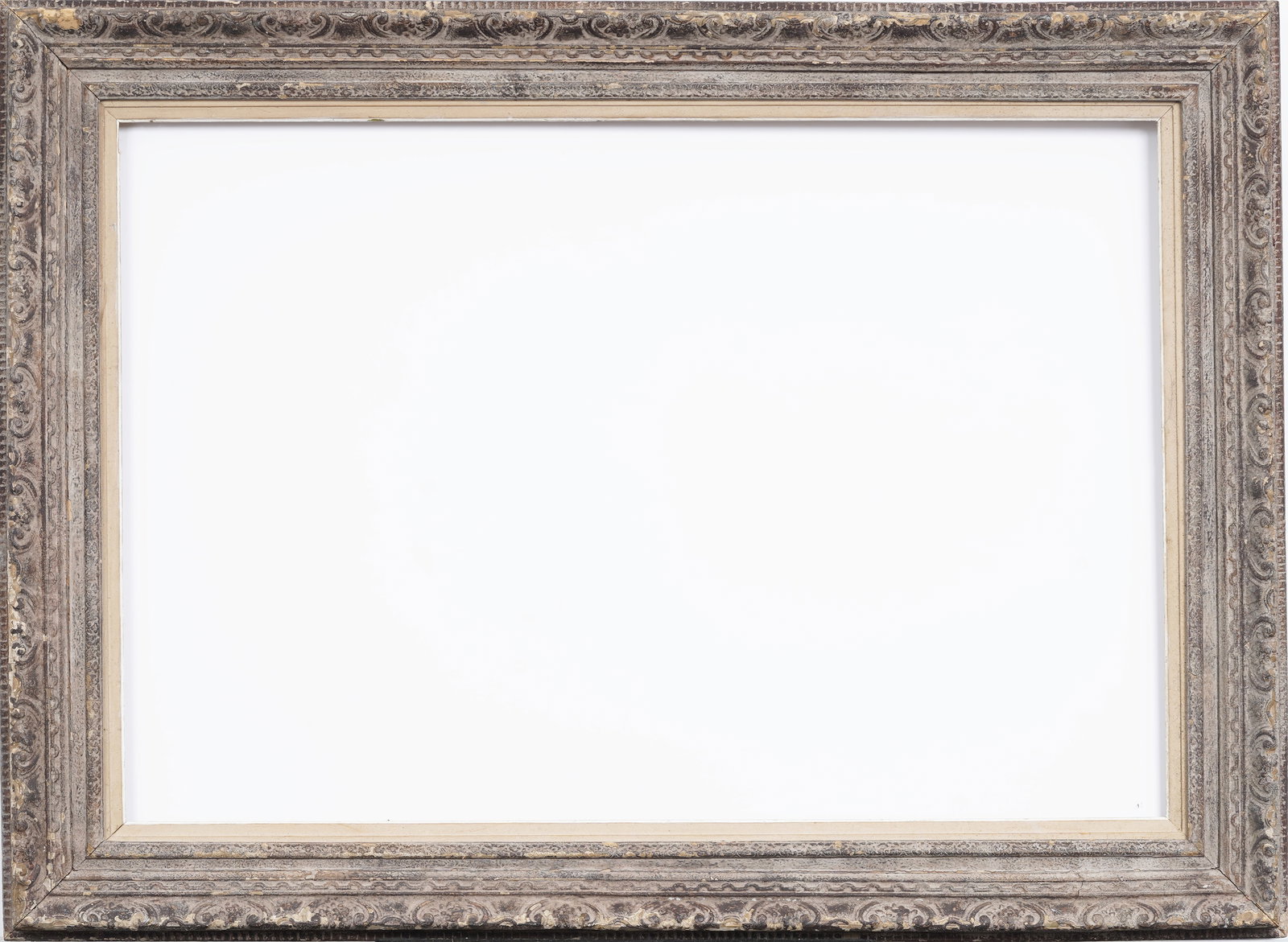 Vintage American Oil Painting Frame fits artwork 25 x 37: Vintage carved giltwood and gesso oil painting frame. Measuring: 33 by 45 inches overall, 25 1/2 by 37 1/4 rabbet size, and 24 1/4 by 36 1/4 sight size. Please see all images for condition. Size is