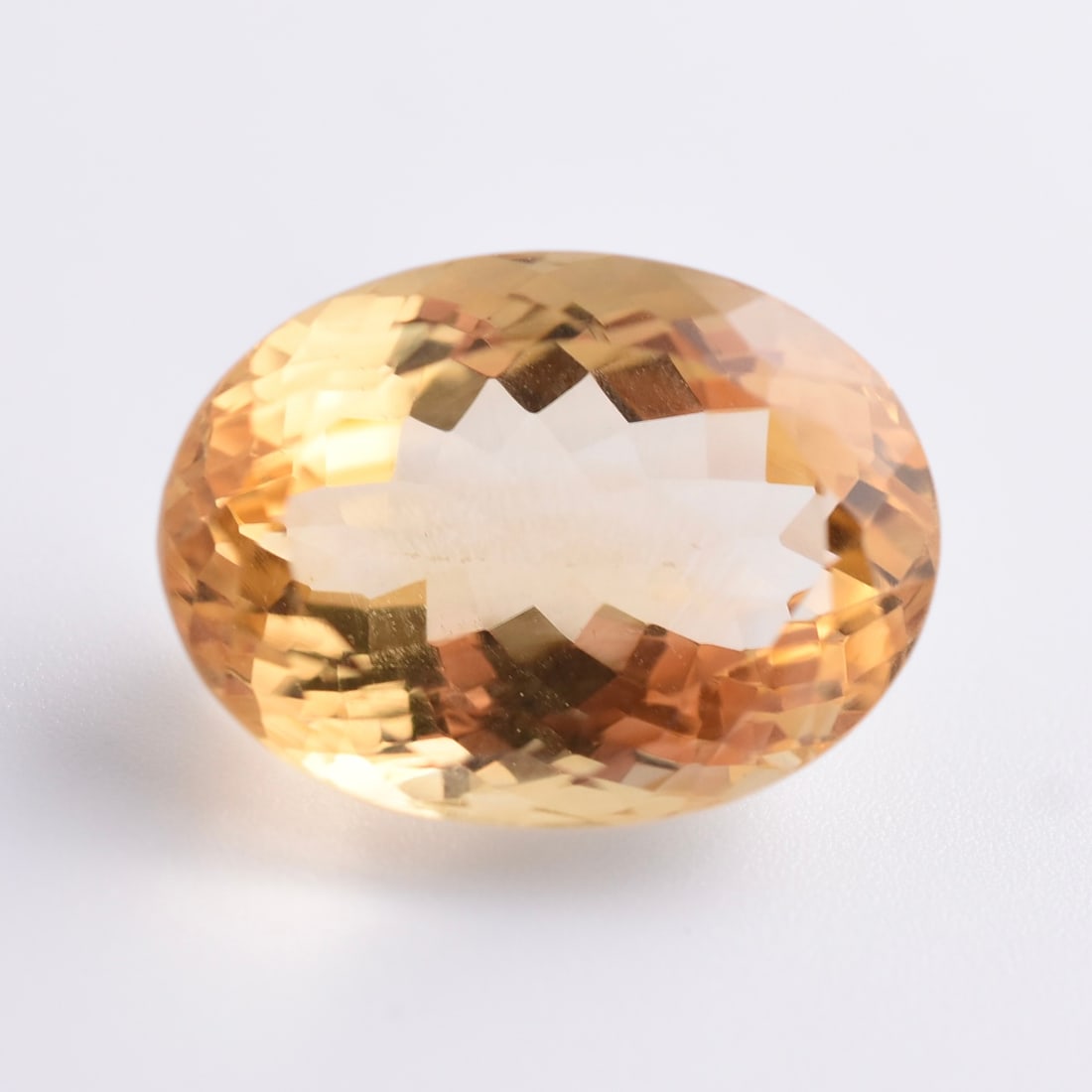 25.4ct Natural Citrine Oval: Size: 16 x 27mm | Appears be be unheated. Domestic flat rate shipping with Fedex is set to $45 plus insurance for this lot. Metals and stones are guaranteed. Please see all images for condition For de