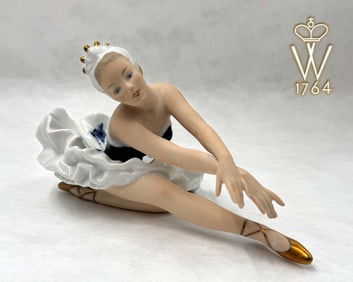 20th C. German Wallendorf Hand Painted Ballerina Dancer Figurine, Signed