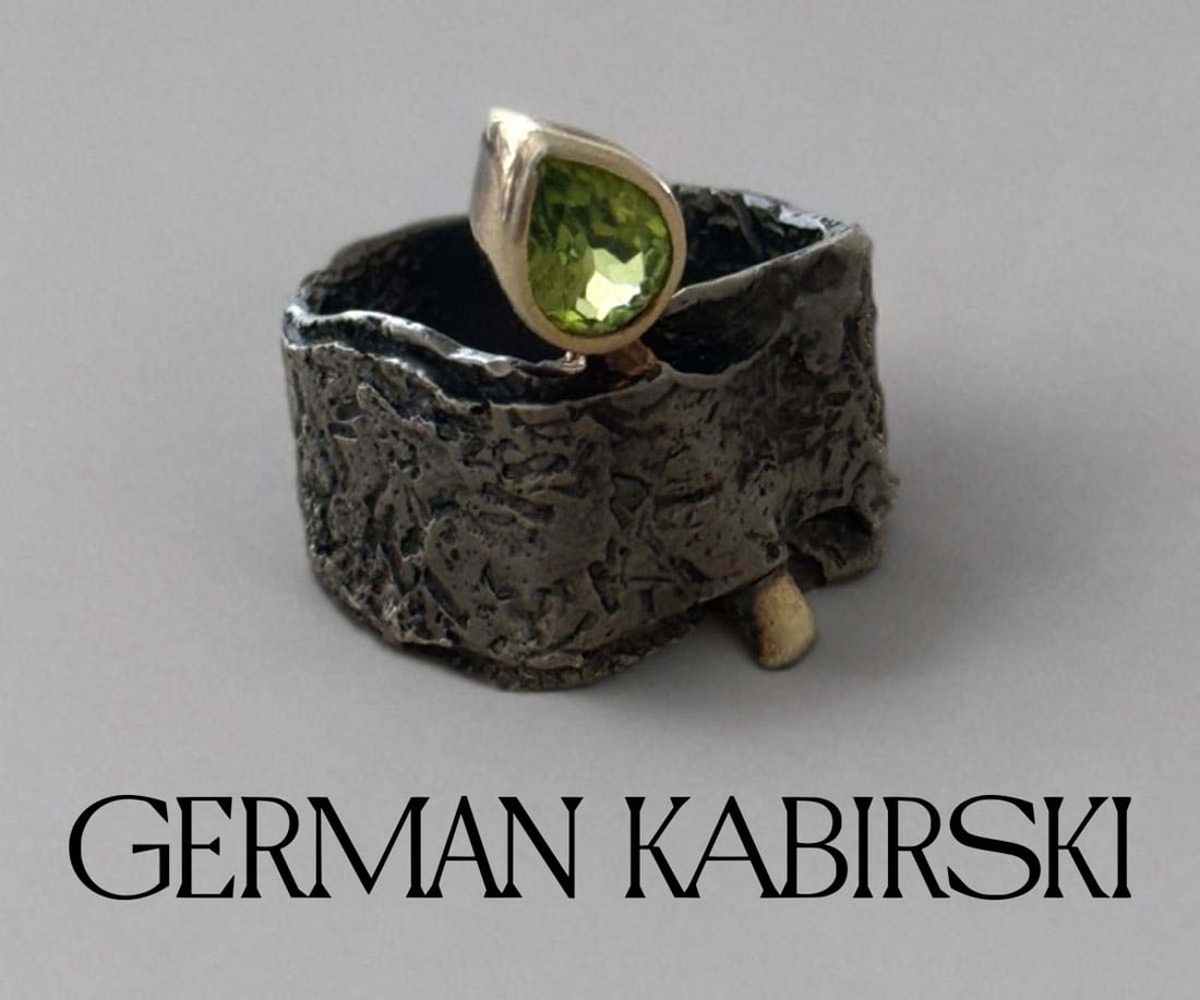 A German Kabirski Ammal Silver Natural Peridot Black Rhodium 18k Gold Plated Ring: A German Kabirski Ammal Iconic Design Natural Peridot 925 Silver Ring in Black Rhodium & 18k Gold Plated, Ring Size: 9.
