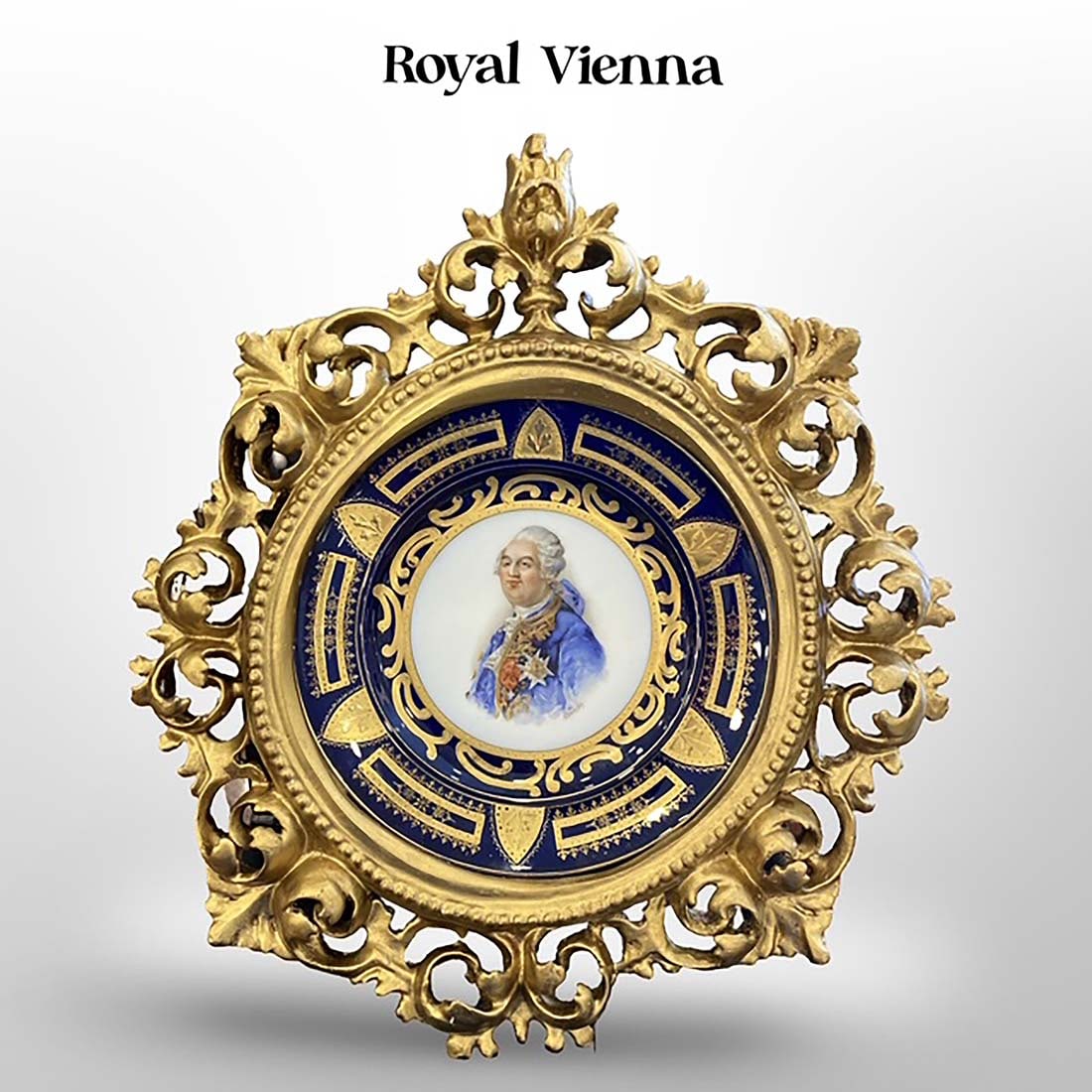 19th C. Rococo Framed Royal Vienna Portrait of Louis XVI Plate: 19th C. Austrian Royal Vienna Hand Painted portrait of Louis XVI Porcelain Decorative Wall Plate W/ Rococo Style Frame, Hallmarked. Diameter: 17.5"