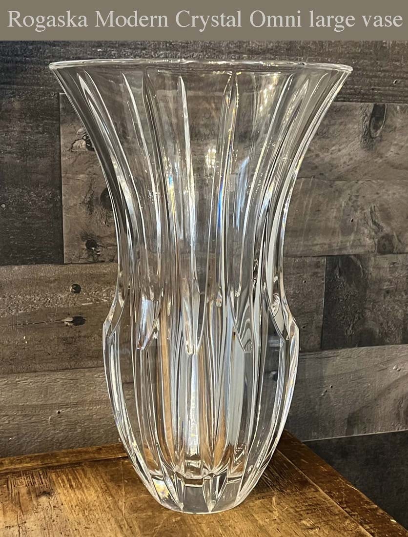 A Vintage Large Rogaska Omni Crystal vase: A Vintage Large Slovenian Rogaska Omni Crystal vase. H 12"