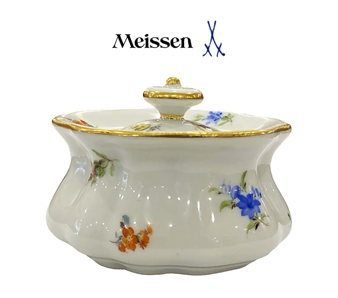 19th C. German Meissen Hand painted Porcelain Inkwell, Hallmarked: 19th Century German Meissen Hand painted Porcelain Inkwell, Hallmarked. W 3" x H 2"