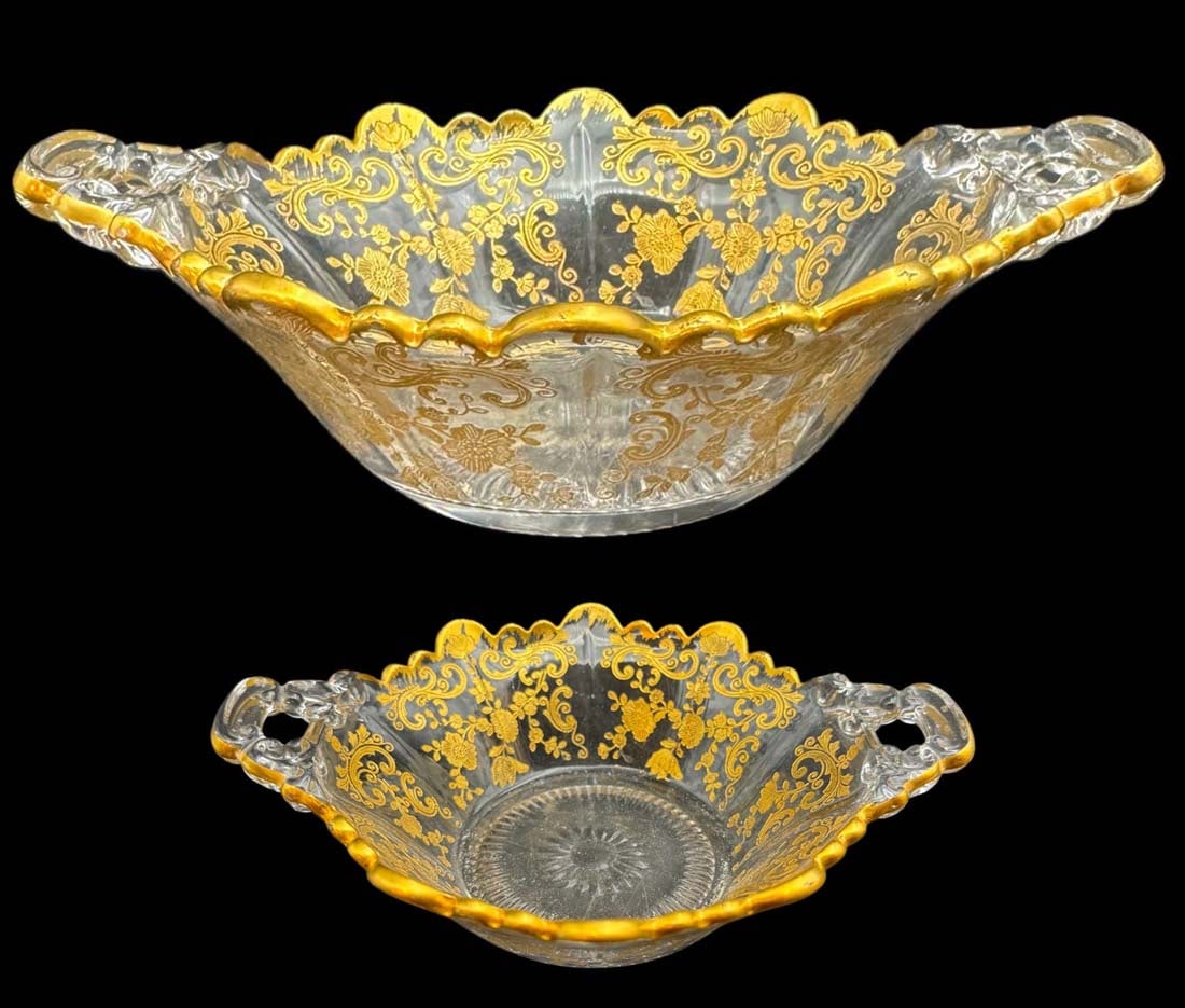 A Cambridge Chantilly Gold Encrusted Crystal Candy Bowl: A Cambridge Chantilly Gold Encrusted Crystal Candy Bowl. L 7.5"