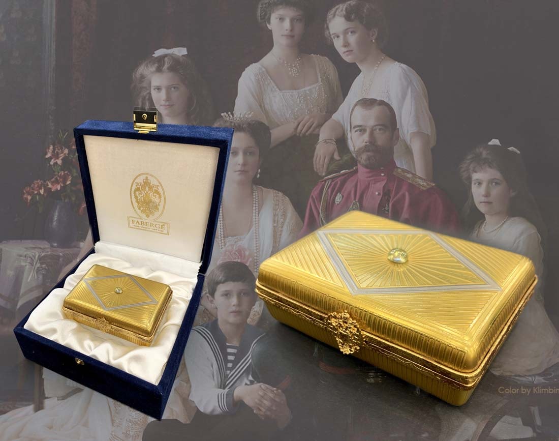 A French Faberge Imperial Limoges Porcelain Gold Encrusted Footed Trinket Box, Signed (1 of 4)