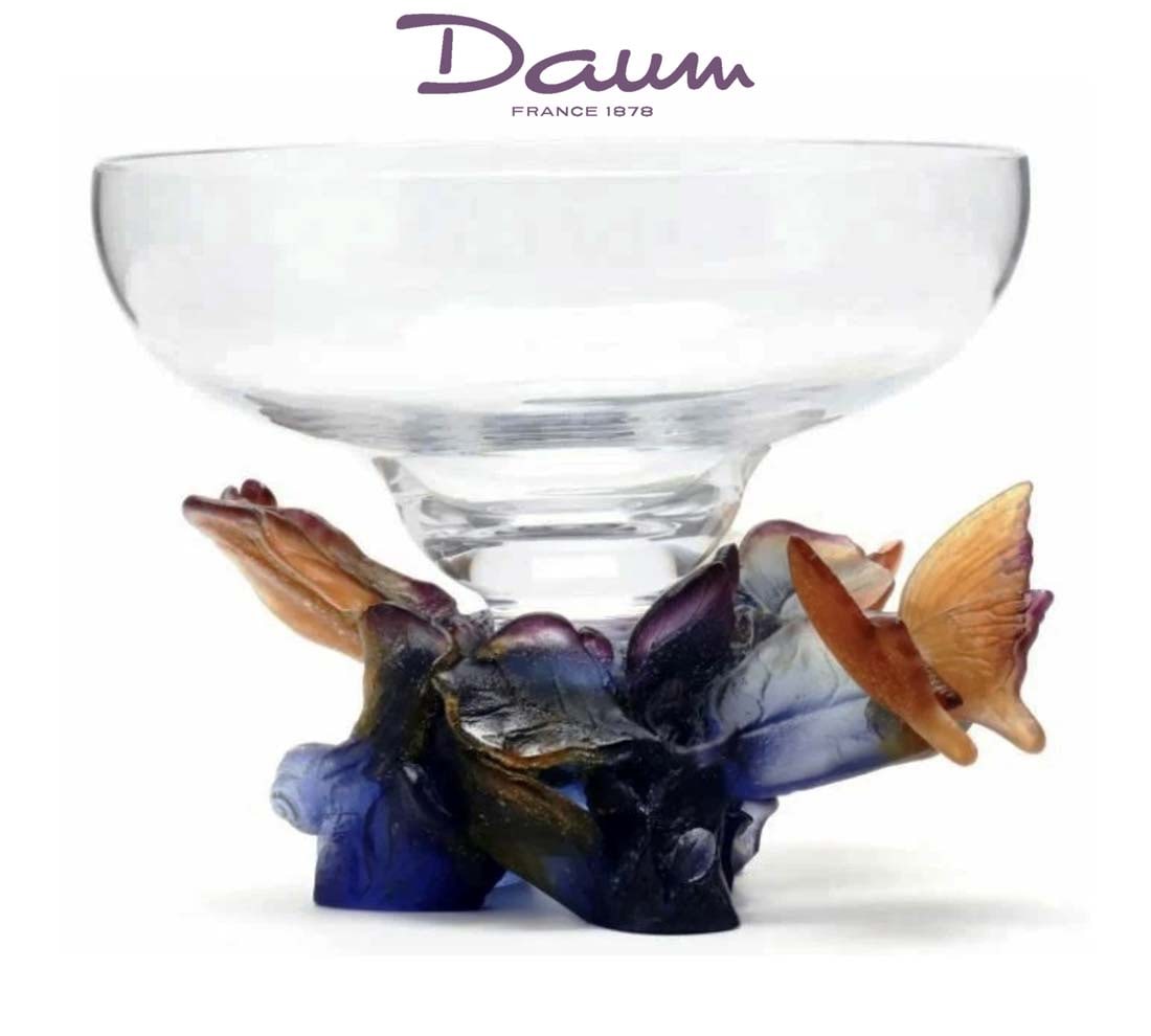 An Art Deco DAUM Coupe Papillon te de Verre Art Glass Crystal Bowl Centerpiece, Signed: An Art Deco Style DAUM Coupe Papillon te de Verre Art Glass Crystal Butterfly Bowl Centerpiece, Signed. D 7.5" x H 6"