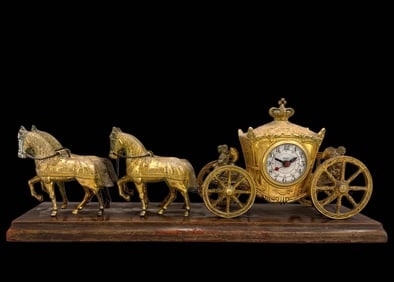 A Vintage Metallic Figurine Group of Royal 4 Horse-Drawn Carriage Mantle Clock