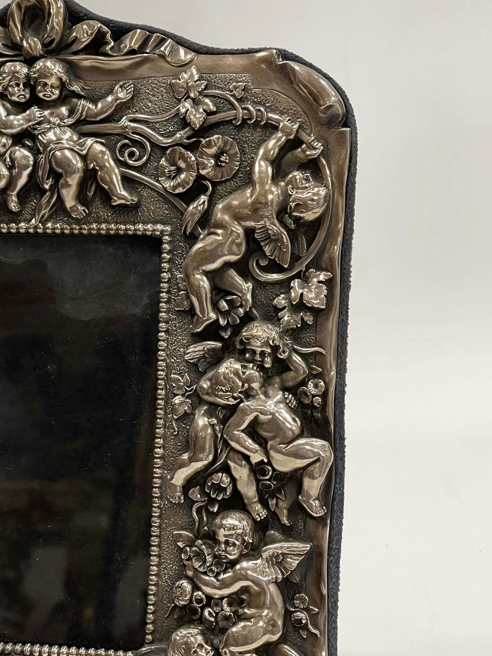 A Sterling Silver 925 Figural Frame - 4