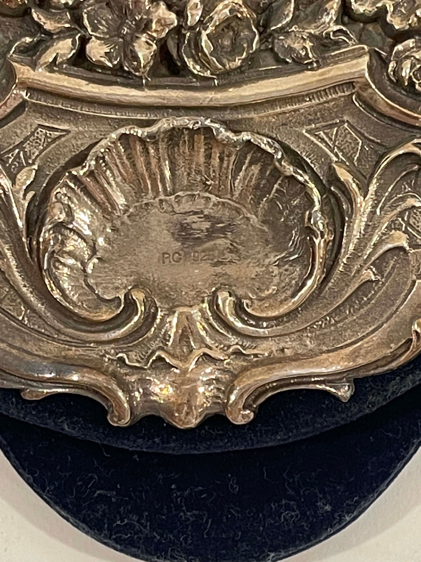 A Sterling Silver 925 Figural Frame - 8