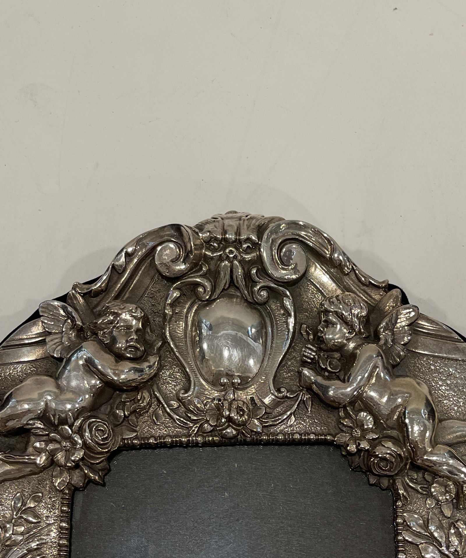 A Sterling Silver 925 Figural Frame - 4