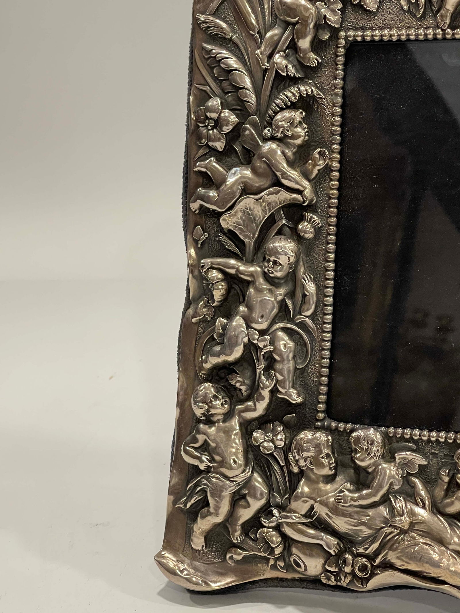 A Sterling Silver 925 Figural Frame - 7