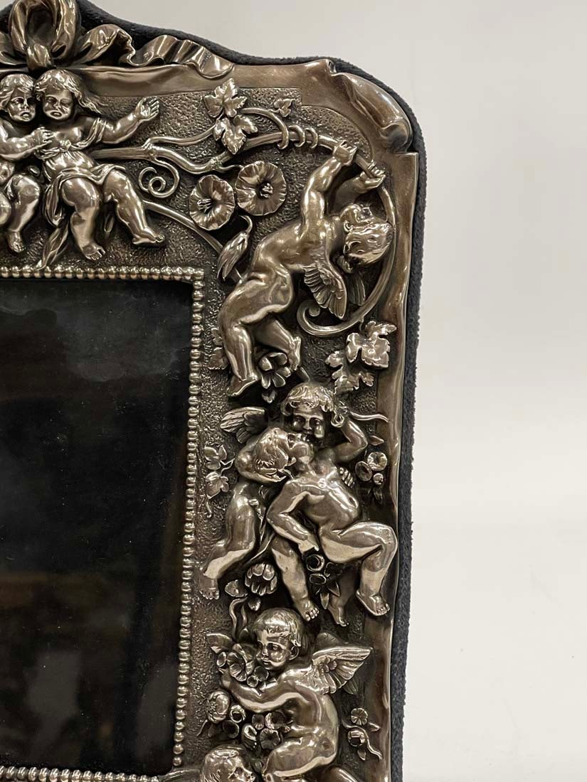 A Sterling Silver 925 Figural Frame - 4