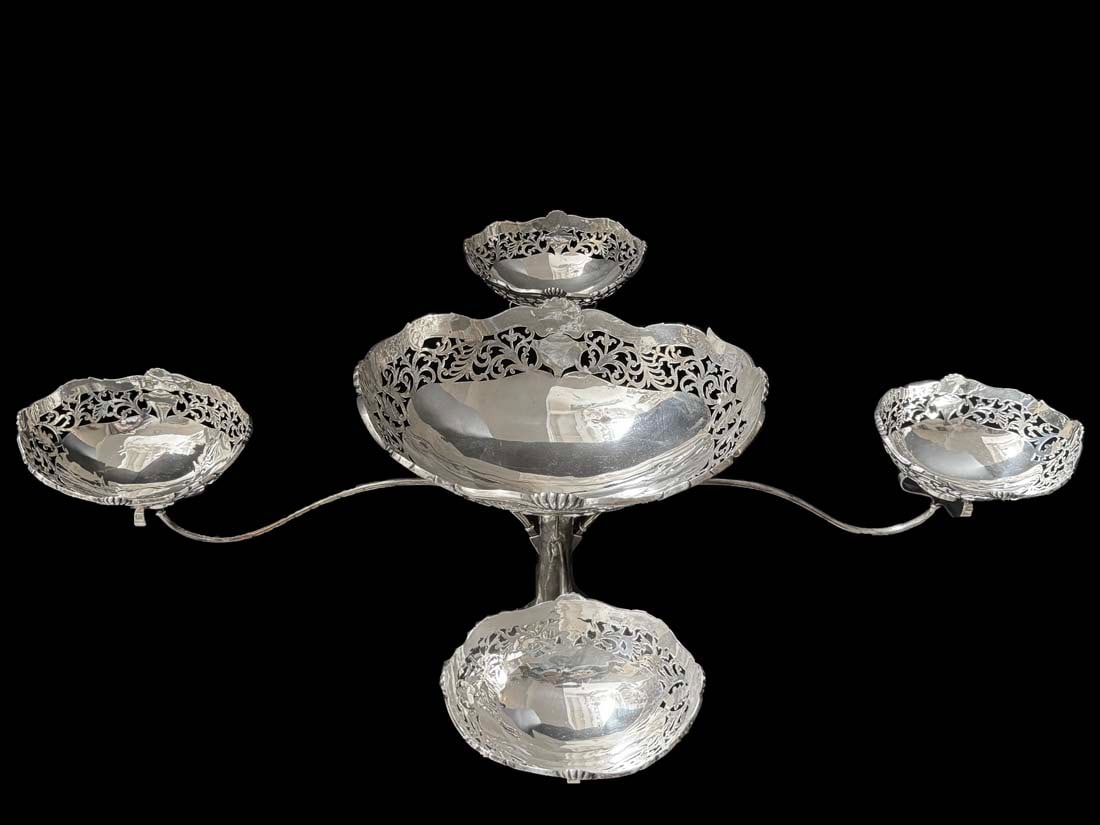 A Large English Silver Centerpiece - 3