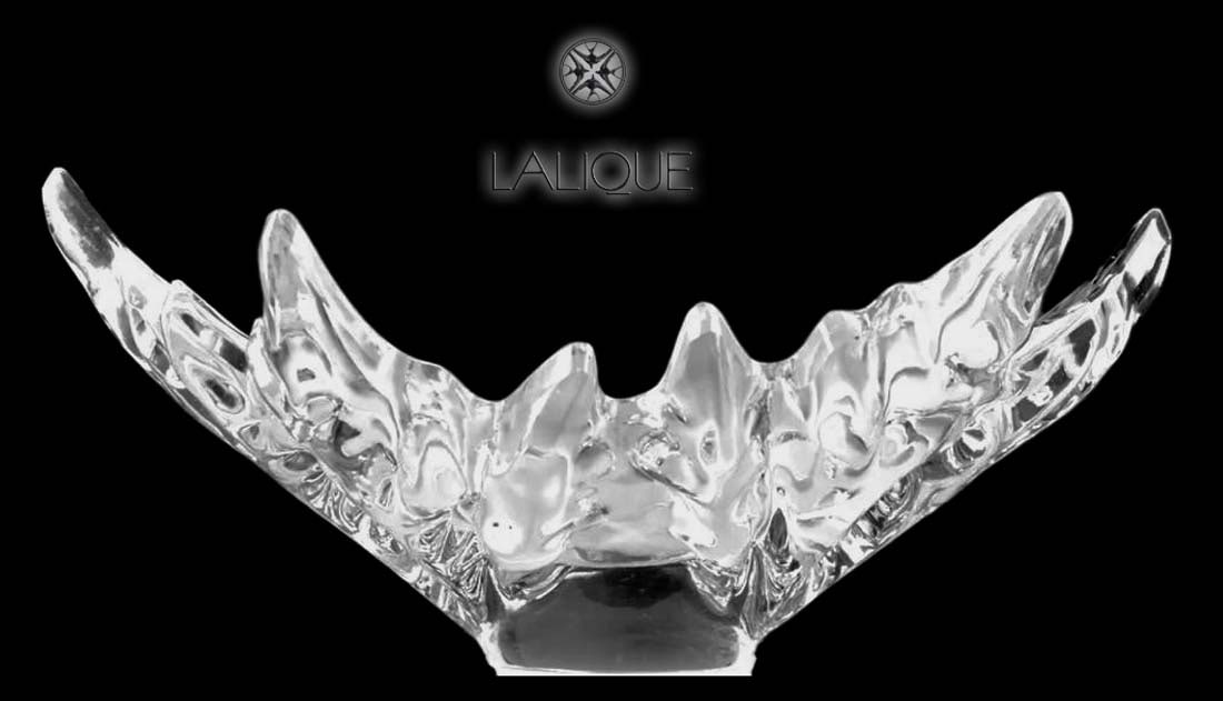 A Large LALIQUE Champs-Elysees Frosted Crystal Leaf Centerpiece/Bowl, Signed (1 of 5)