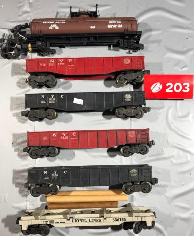 Lot of 6:  Lionel Cars (1 of 1)