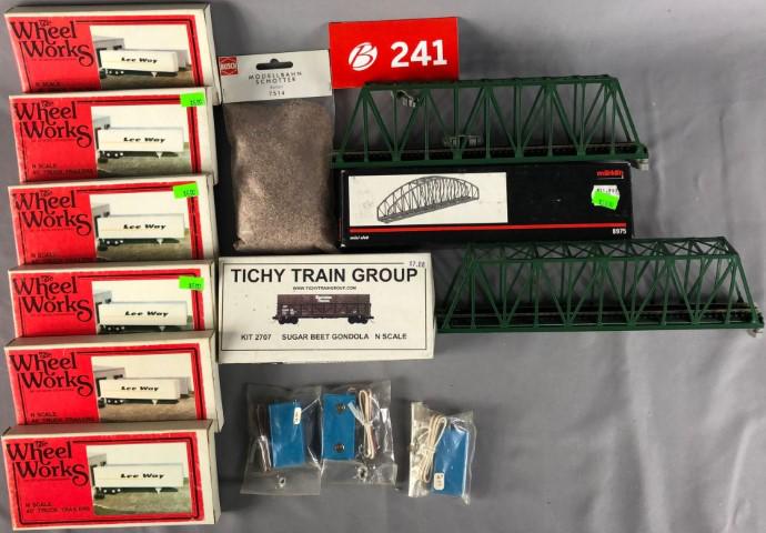 N-Scale Kato Bridges, 40' Truck Trailers, Tichy Car (1 of 1)
