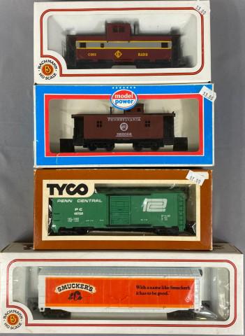 HO Cars Lot of 4: HO Cars Lot of 4 * Tyco * Bachmann * Model Power * Dyna-Model Products Dogs