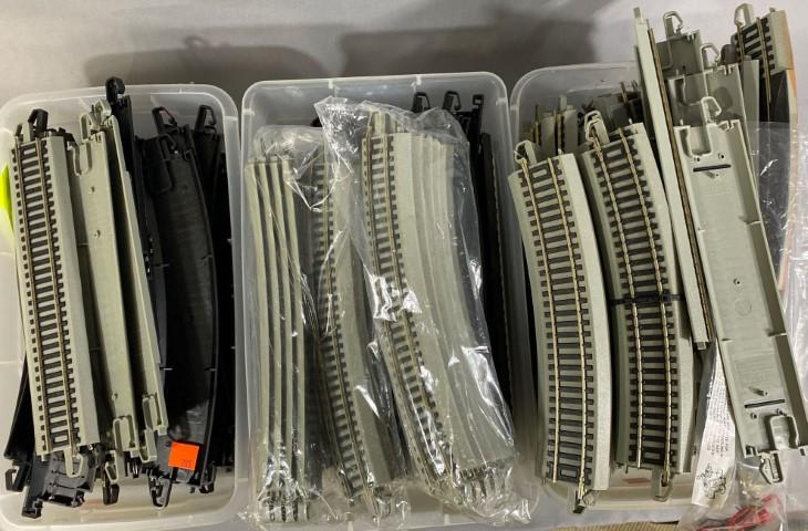 HO Snap Together Track Assortments Bachmann  and  Tyco (1 of 1)