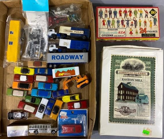 HO Buildings, Lay Out Automobiles/Semis (1 of 4)