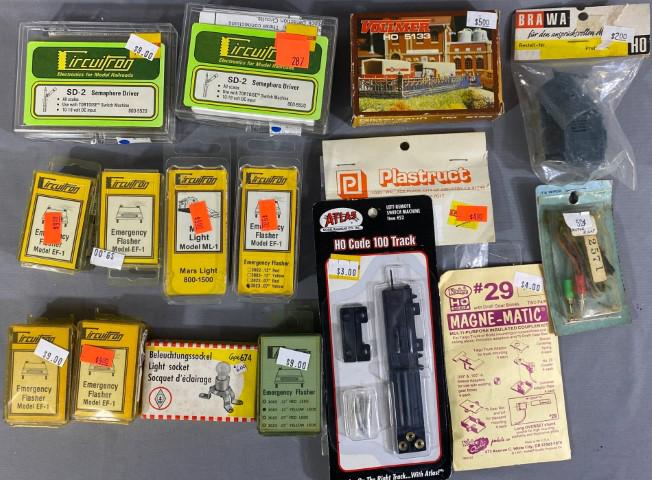 HO Electrical Accessories (1 of 4)