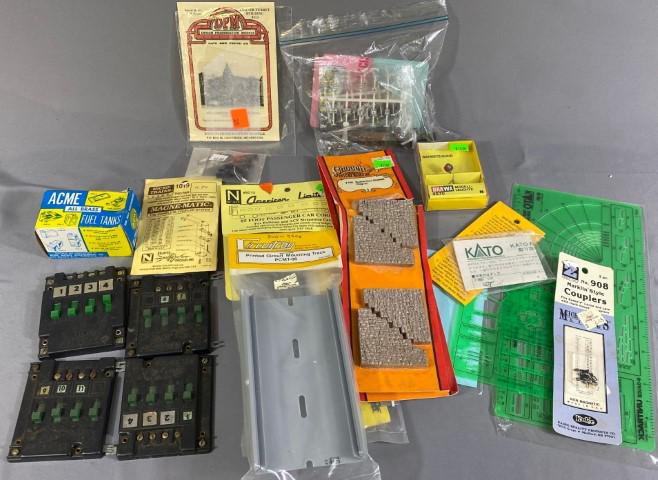N Scale Selectors, Passenger Car Kit, Electric Sign (1 of 4)