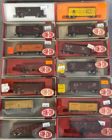 14 - Con Cor N Gauge Train Cars (1 of 4)