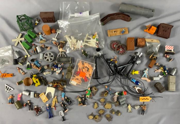 Box of Lionel and O Scale Size Landscaping Items (1 of 1)