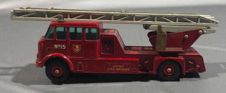 Matchbox King Size Kent Fire Brigade No 15 (1 of 1)