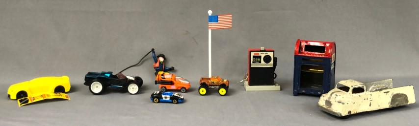 Tootsietoy, ERTL, Corgi Trucks, Tractors, Trailers Etc. (1 of 6)