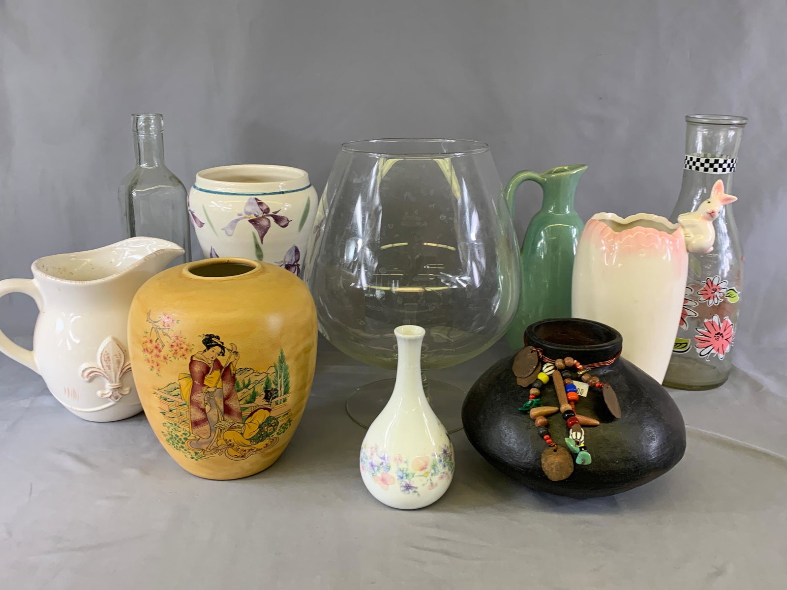 Vases, Pitchers, Containers, Wedgwood Bud Vase (10 pcs.): Measurements: 10” and under
