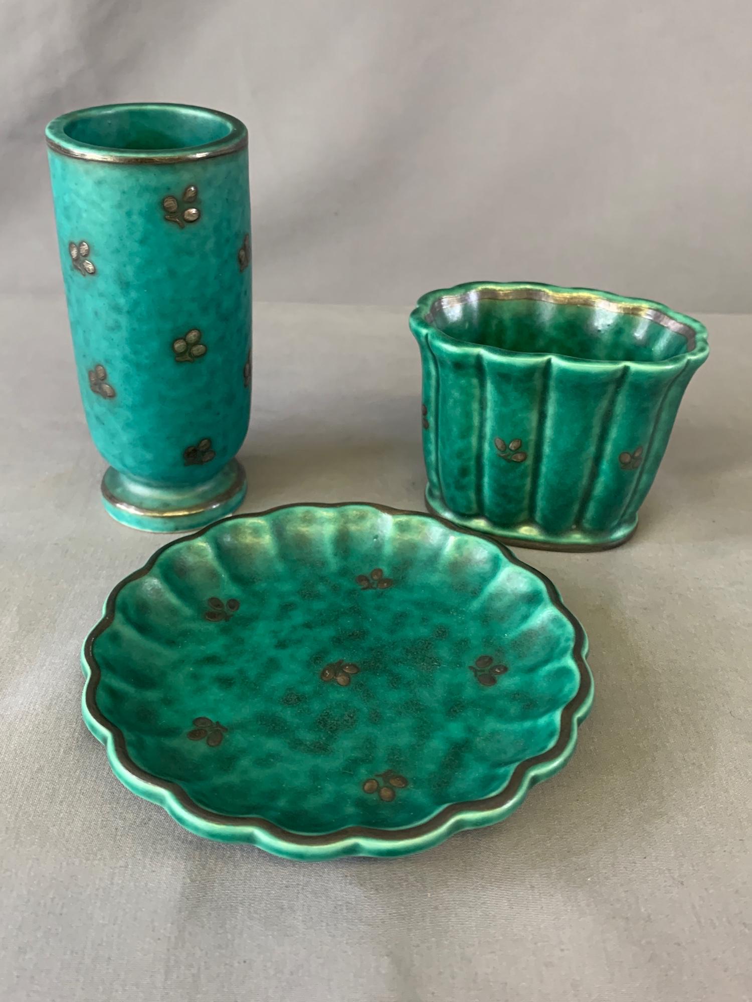 Miniature Plate and Vase Set: Gustavsberg, Sweden: Measurements: 4” and under