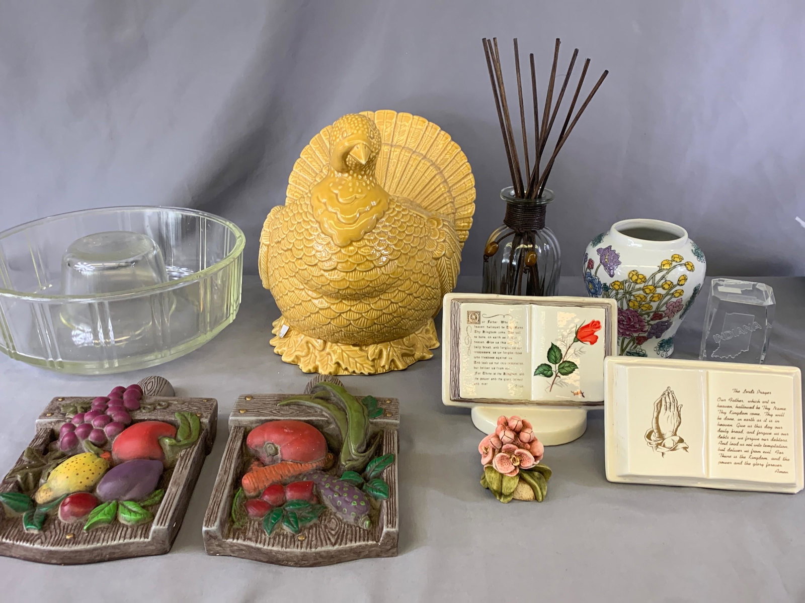 Cake Pan, Turkey, Wall Decor, Music Display, Glassware: Cake Pan, Turkey, Wall Decor, Music Display, Glassware