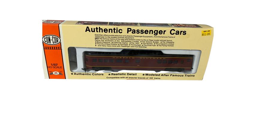 1/87 Scale Con-Cor Passenger Car 581: 1/87 Scale Con-Cor Passenger Car 581